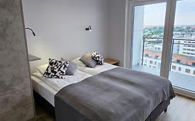 Apartament Bułgarska 59 - sypialnia i salon - 40m2 - self check in 24h